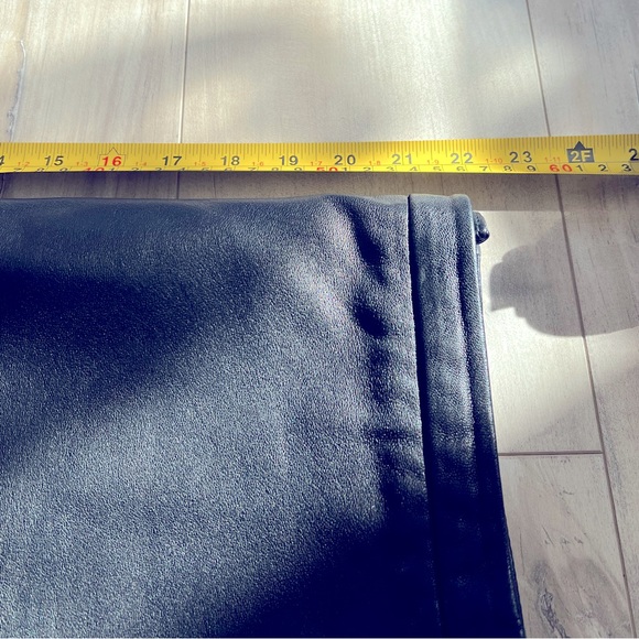 BCBG maxazria - Black real leather lined pencil skirt - Size 0 - Picture 8 of 13